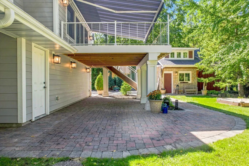 111 Teresa Drive West Saint Paul, MN 55118