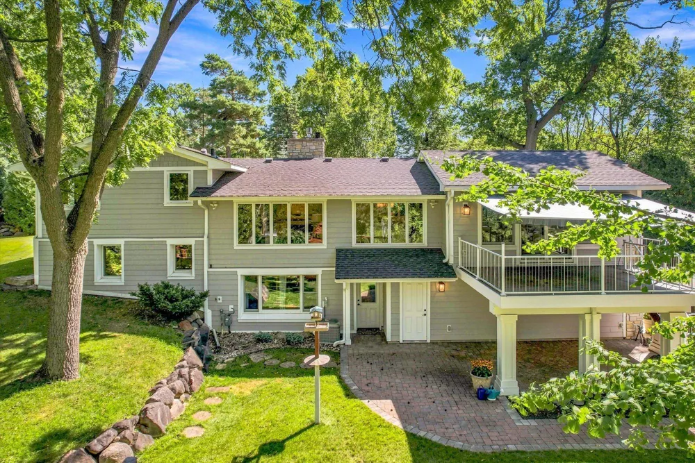 111 Teresa Drive West Saint Paul, MN 55118
