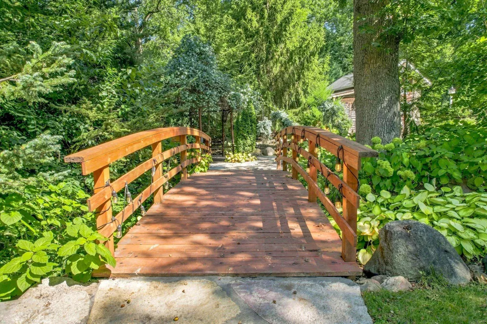 111 Teresa Drive West Saint Paul, MN 55118