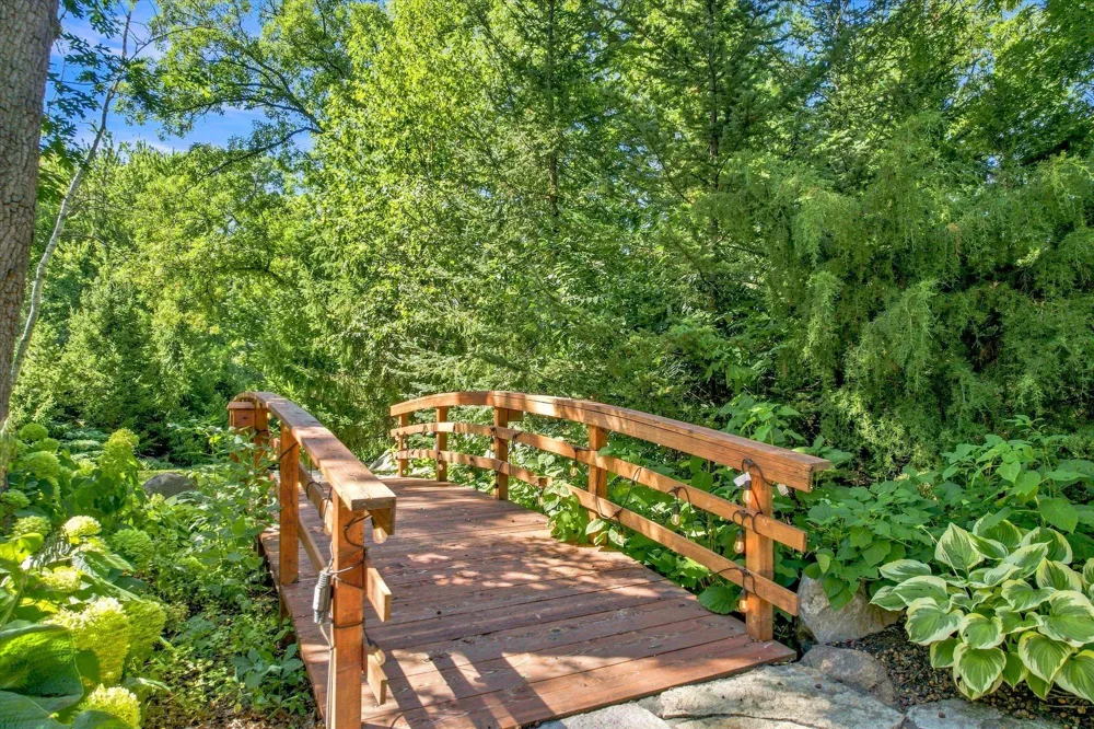 111 Teresa Drive West Saint Paul, MN 55118