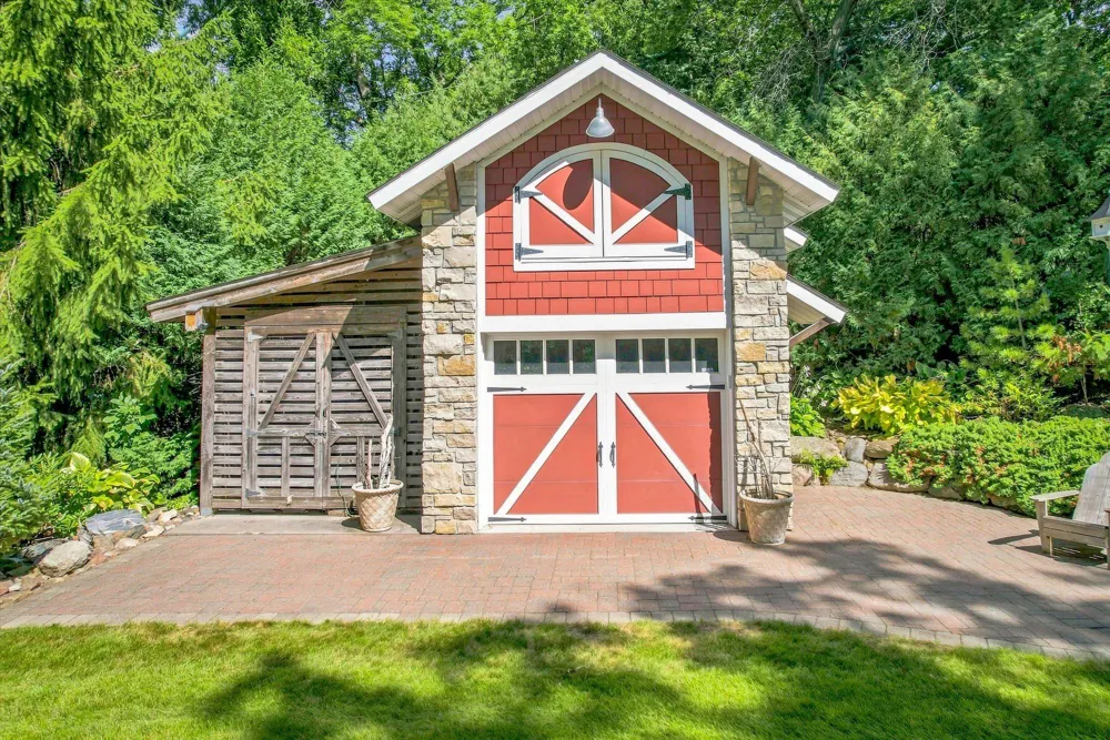 111 Teresa Drive West Saint Paul, MN 55118