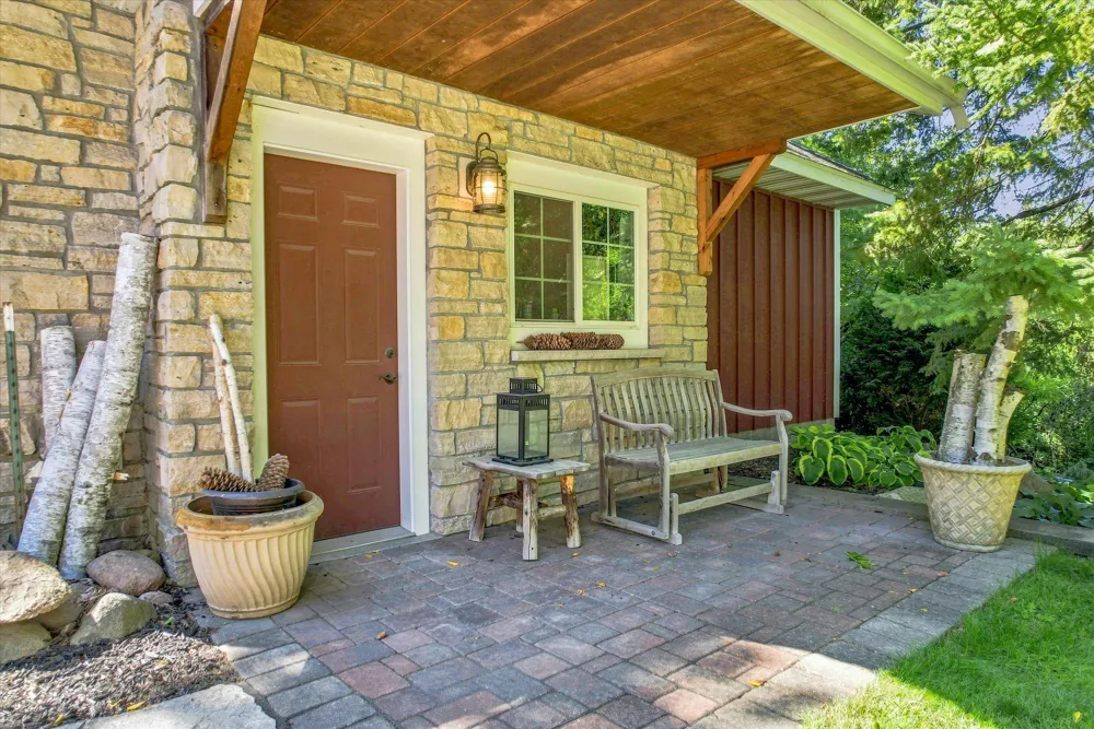 111 Teresa Drive West Saint Paul, MN 55118