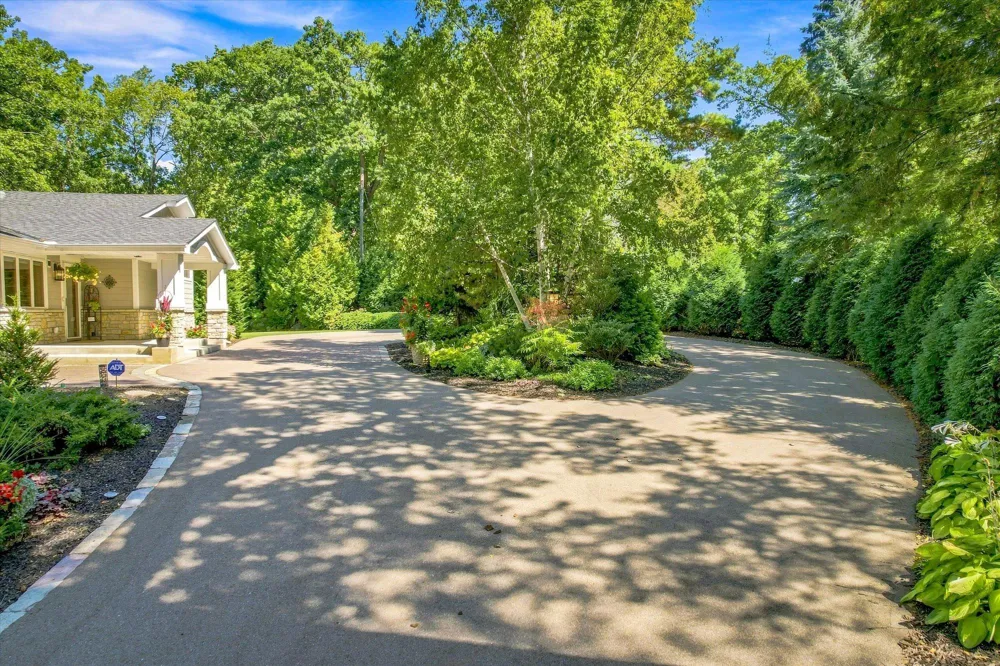 111 Teresa Drive West Saint Paul, MN 55118
