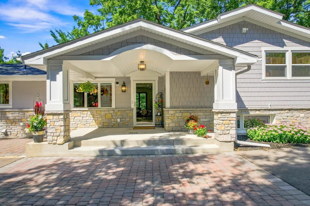 111 Teresa Drive West Saint Paul, MN 55118
