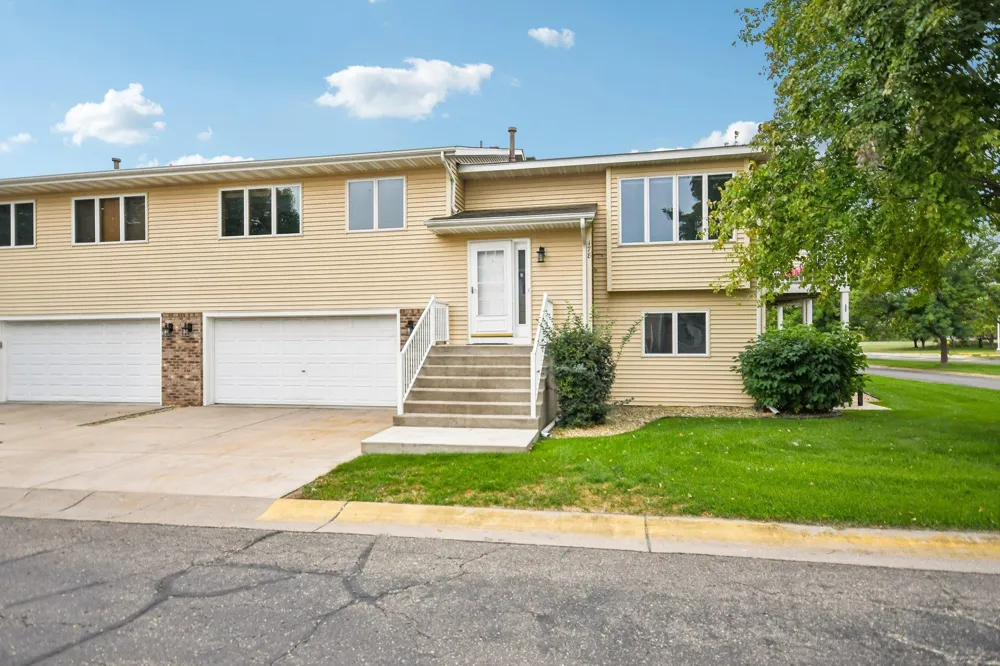 178 Sieben Crest Lane Hastings, MN 55033
