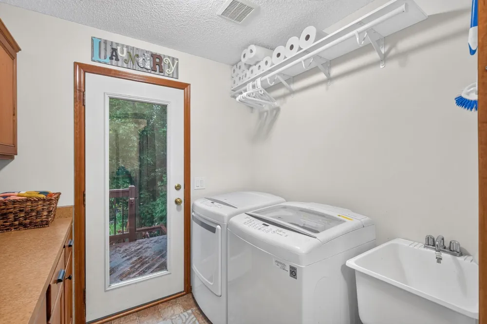 830 Ramsey Avenue Carver, MN 55315