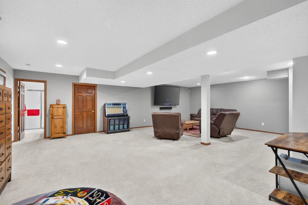 830 Ramsey Avenue Carver, MN 55315