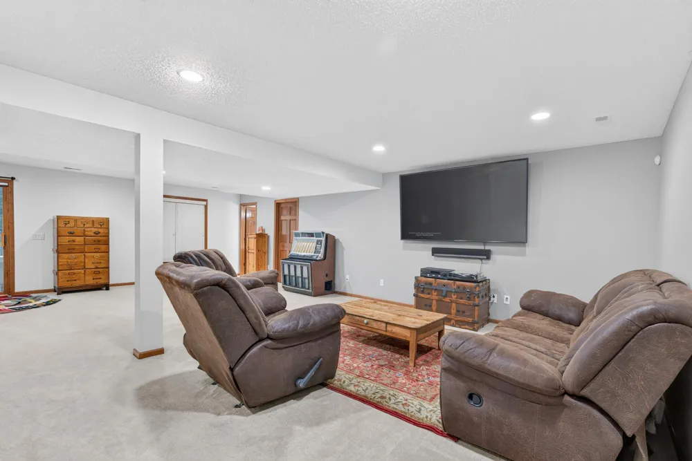 830 Ramsey Avenue Carver, MN 55315