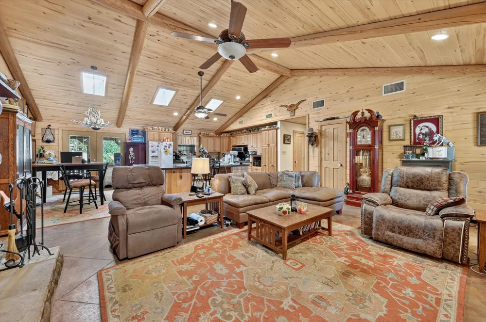 1623 Three Skillet Road Springtown, TX 76082