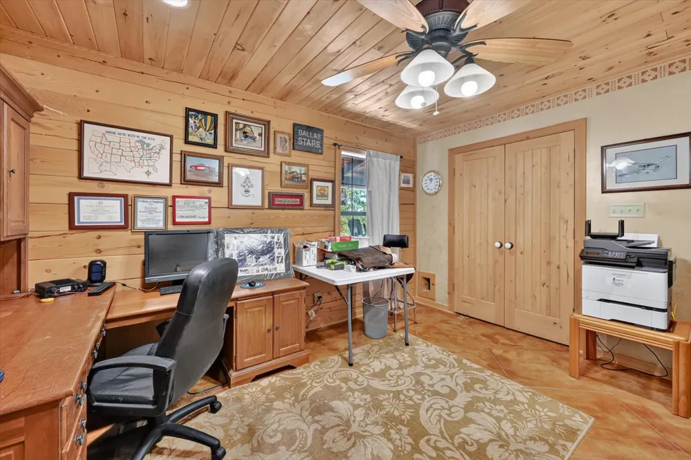 1623 Three Skillet Road Springtown, TX 76082