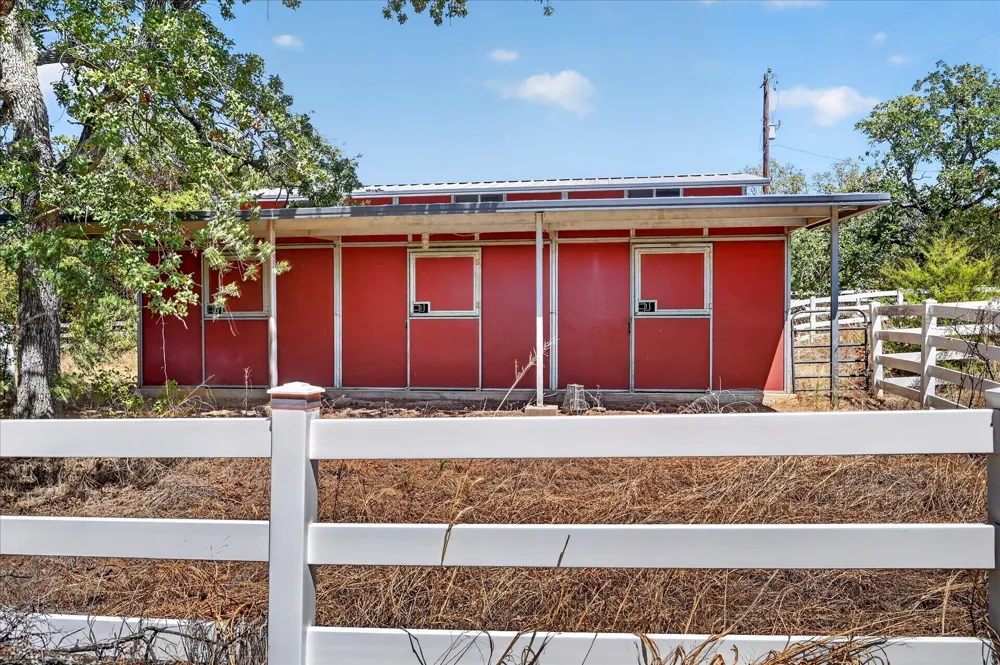 1623 Three Skillet Road Springtown, TX 76082