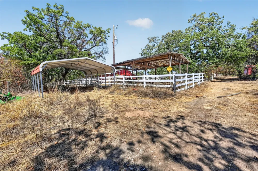 1623 Three Skillet Road Springtown, TX 76082