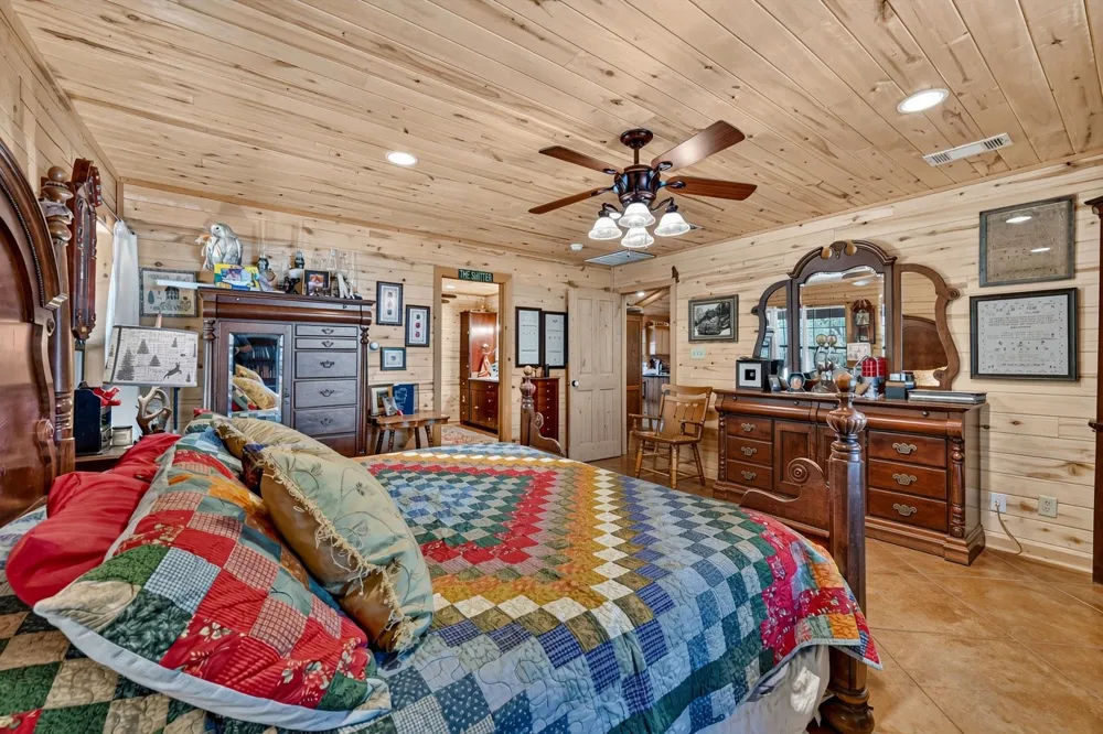 1623 Three Skillet Road Springtown, TX 76082