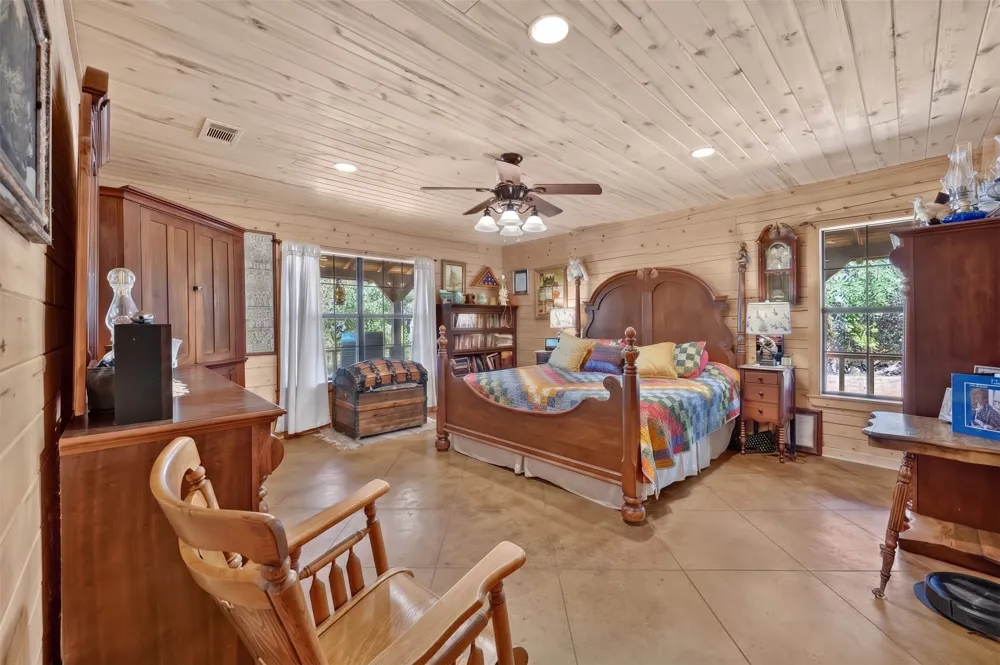 1623 Three Skillet Road Springtown, TX 76082