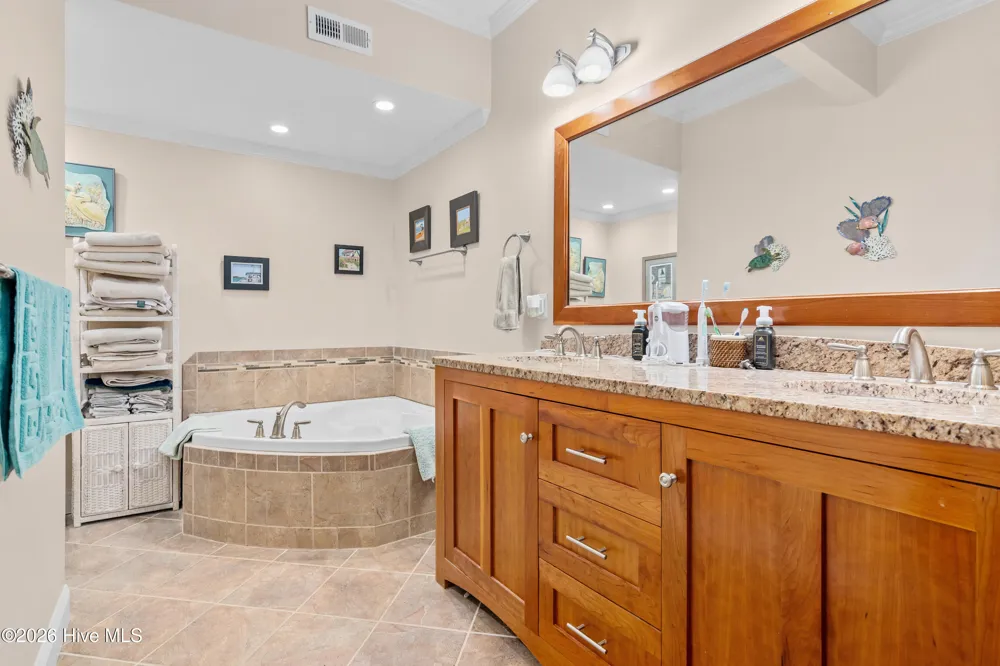 9 Indian Blanket Court Bald Head Island, NC 28461