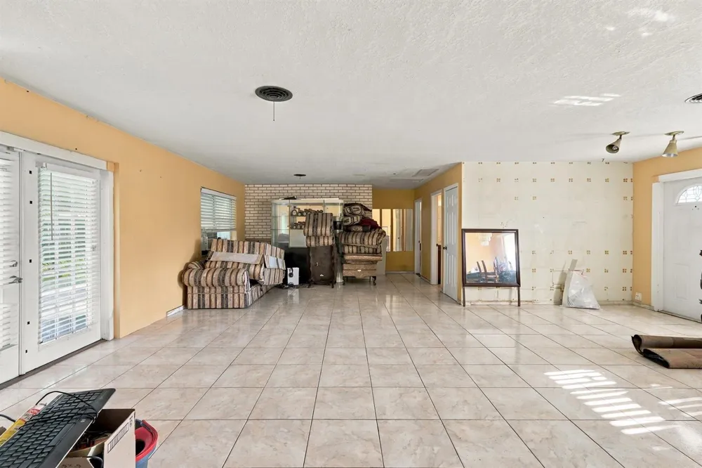 430 Ware Drive West Palm Beach, FL 33409