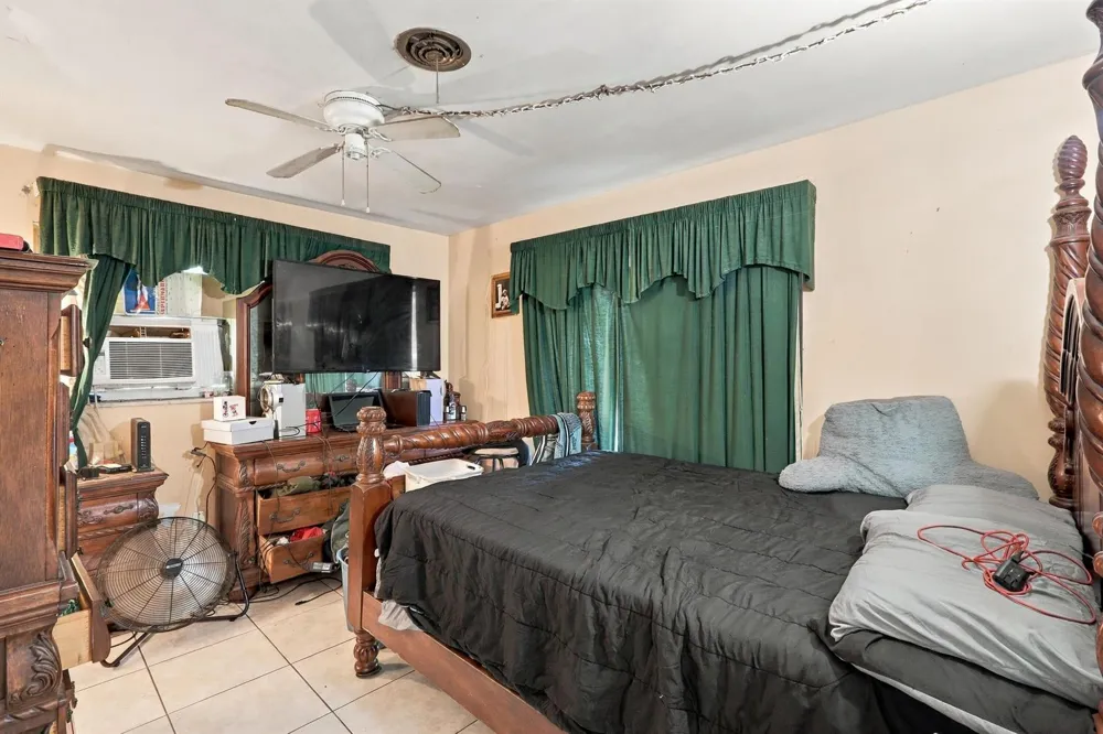 430 Ware Drive West Palm Beach, FL 33409