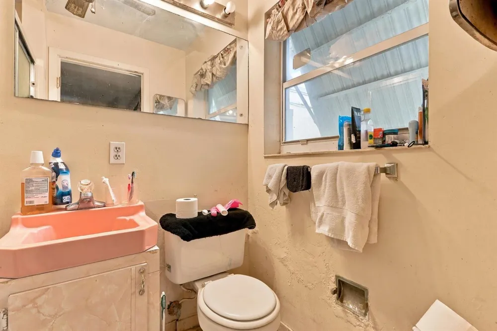 430 Ware Drive West Palm Beach, FL 33409