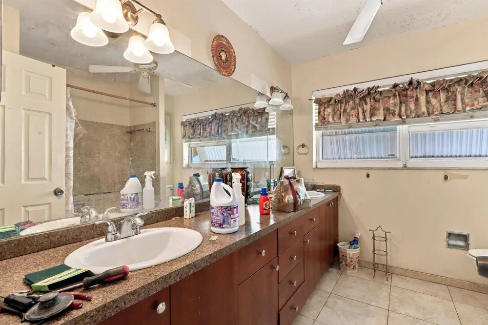430 Ware Drive West Palm Beach, FL 33409