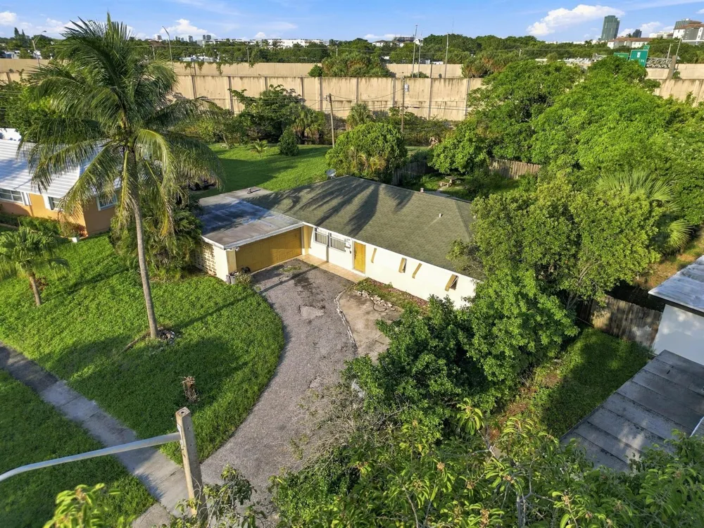 430 Ware Drive West Palm Beach, FL 33409