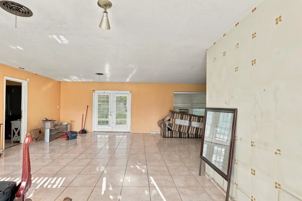 430 Ware Drive West Palm Beach, FL 33409