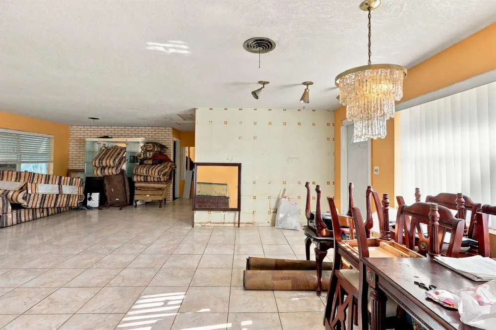 430 Ware Drive West Palm Beach, FL 33409