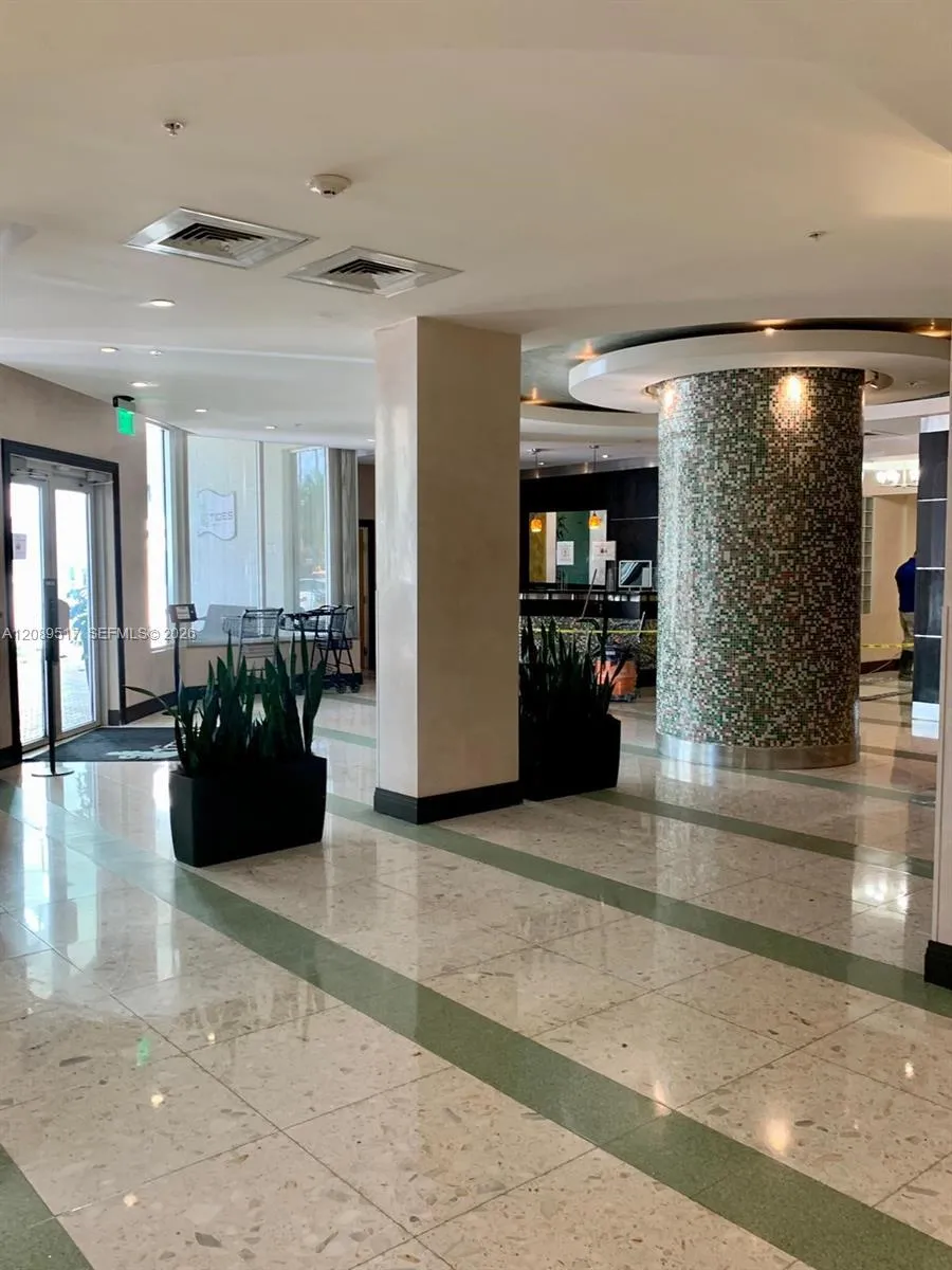 3901 S Ocean Dr #10W Hollywood, FL 33019
