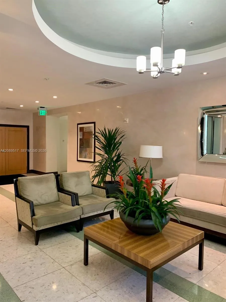 3901 S Ocean Dr #10W Hollywood, FL 33019