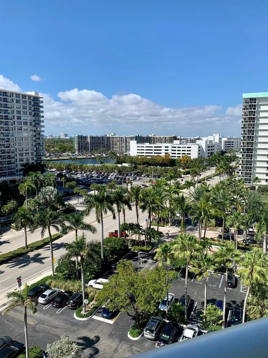 3901 S Ocean Dr #10W Hollywood, FL 33019