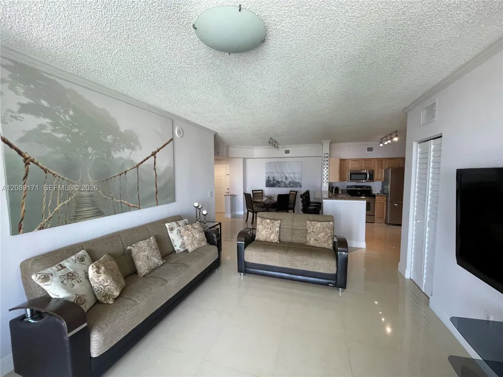 17100 Bay Rd #1816 Sunny Isles Beach, FL 33160