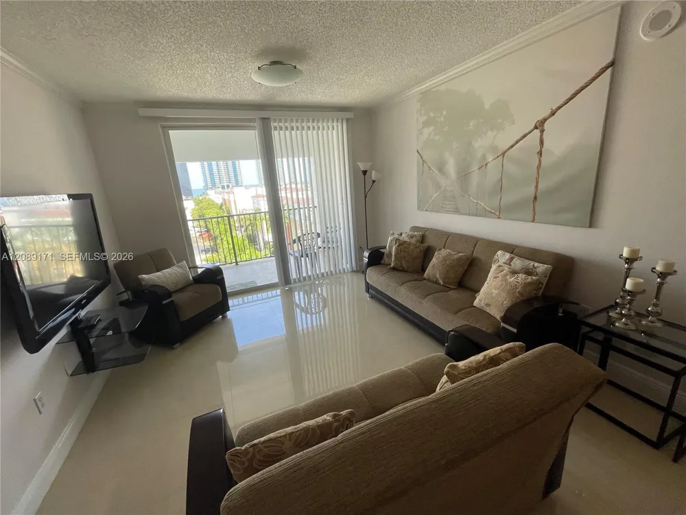 17100 Bay Rd #1816 Sunny Isles Beach, FL 33160