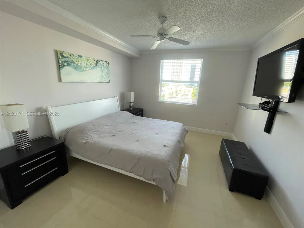 17100 Bay Rd #1816 Sunny Isles Beach, FL 33160
