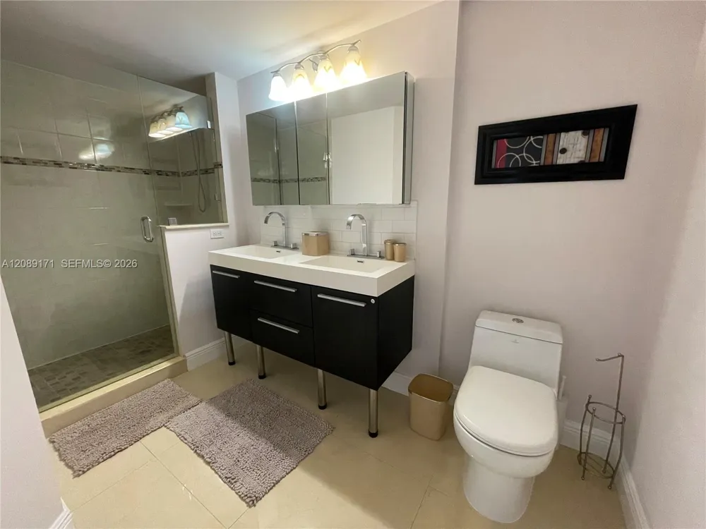 17100 Bay Rd #1816 Sunny Isles Beach, FL 33160