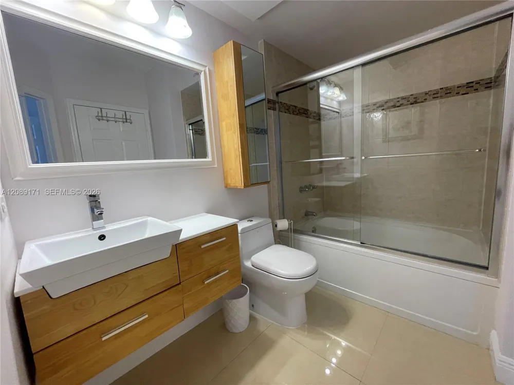 17100 Bay Rd #1816 Sunny Isles Beach, FL 33160