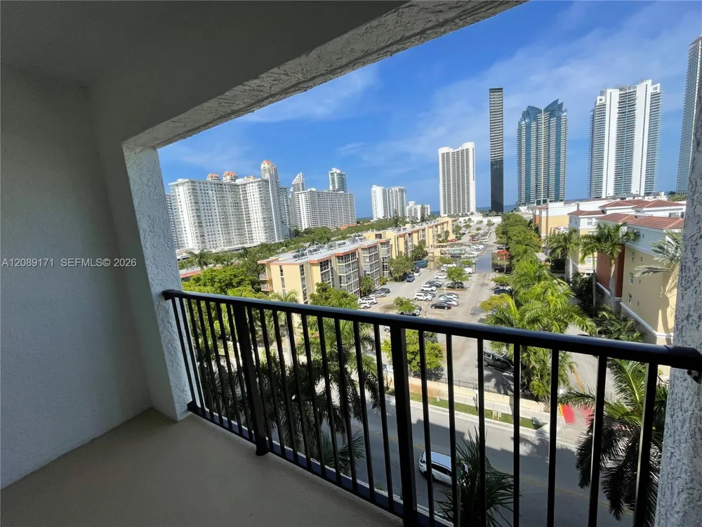 17100 Bay Rd #1816 Sunny Isles Beach, FL 33160