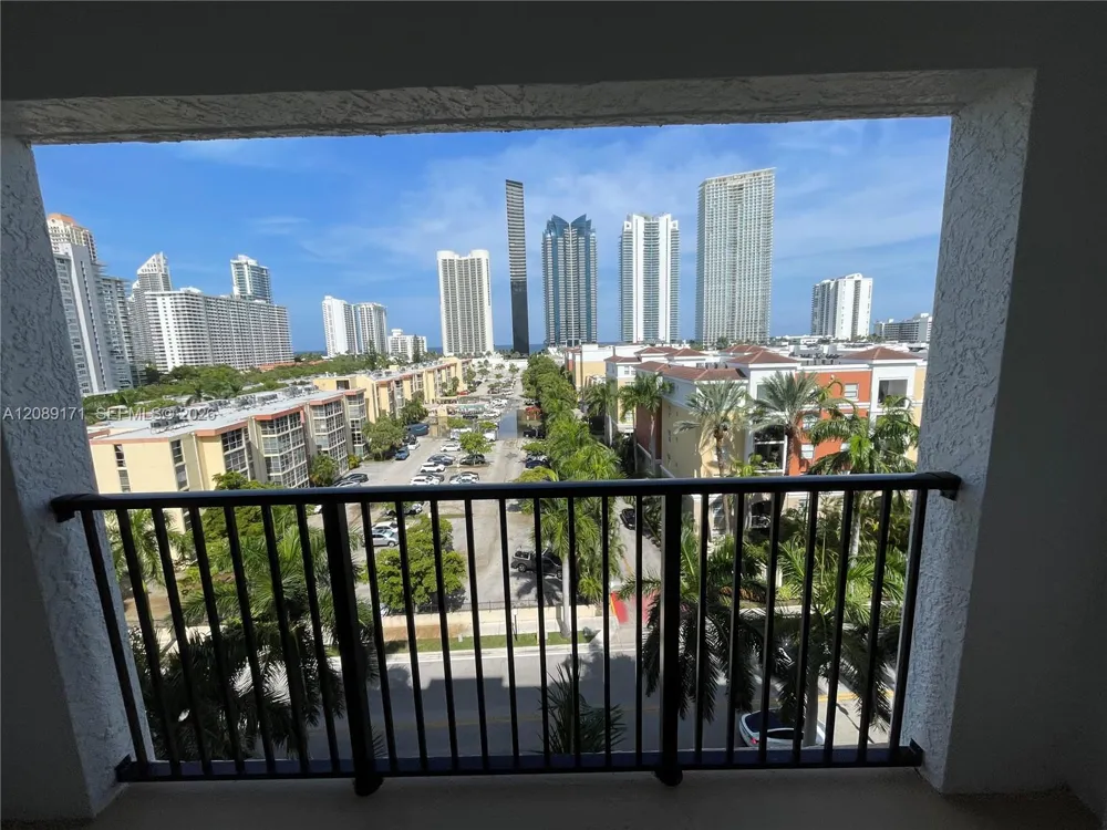 17100 Bay Rd #1816 Sunny Isles Beach, FL 33160
