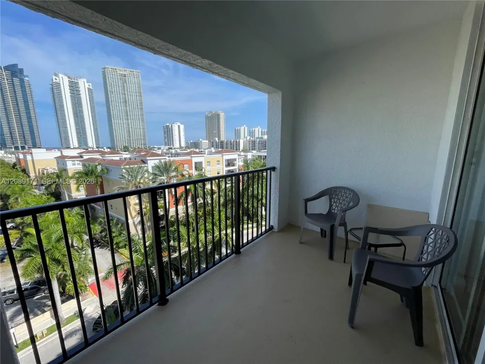 17100 Bay Rd #1816 Sunny Isles Beach, FL 33160