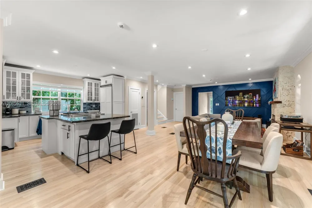 629 Altara Ave Coral Gables, FL 33146