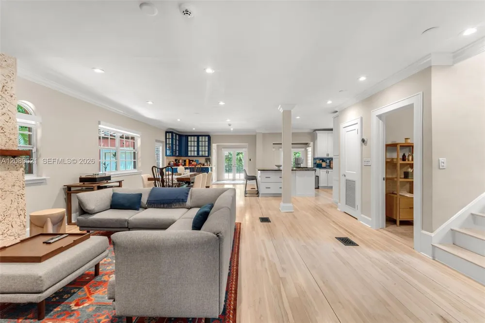 629 Altara Ave Coral Gables, FL 33146