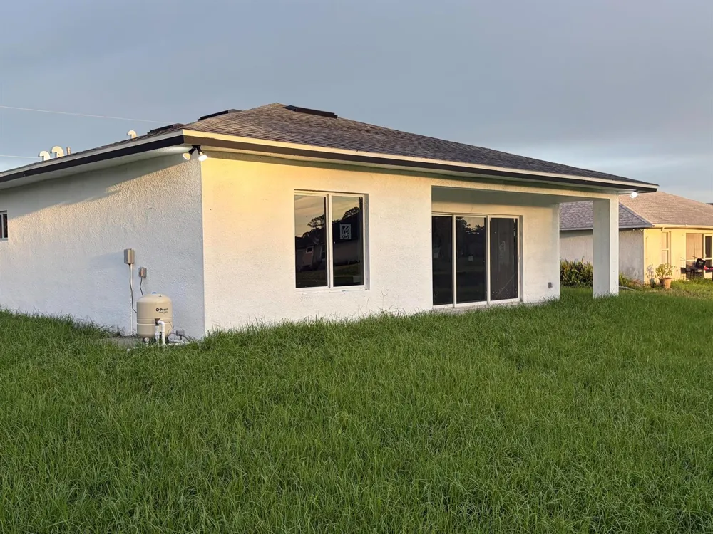 1021 CHAPLIN AVENUE Lehigh Acres, FL 33971