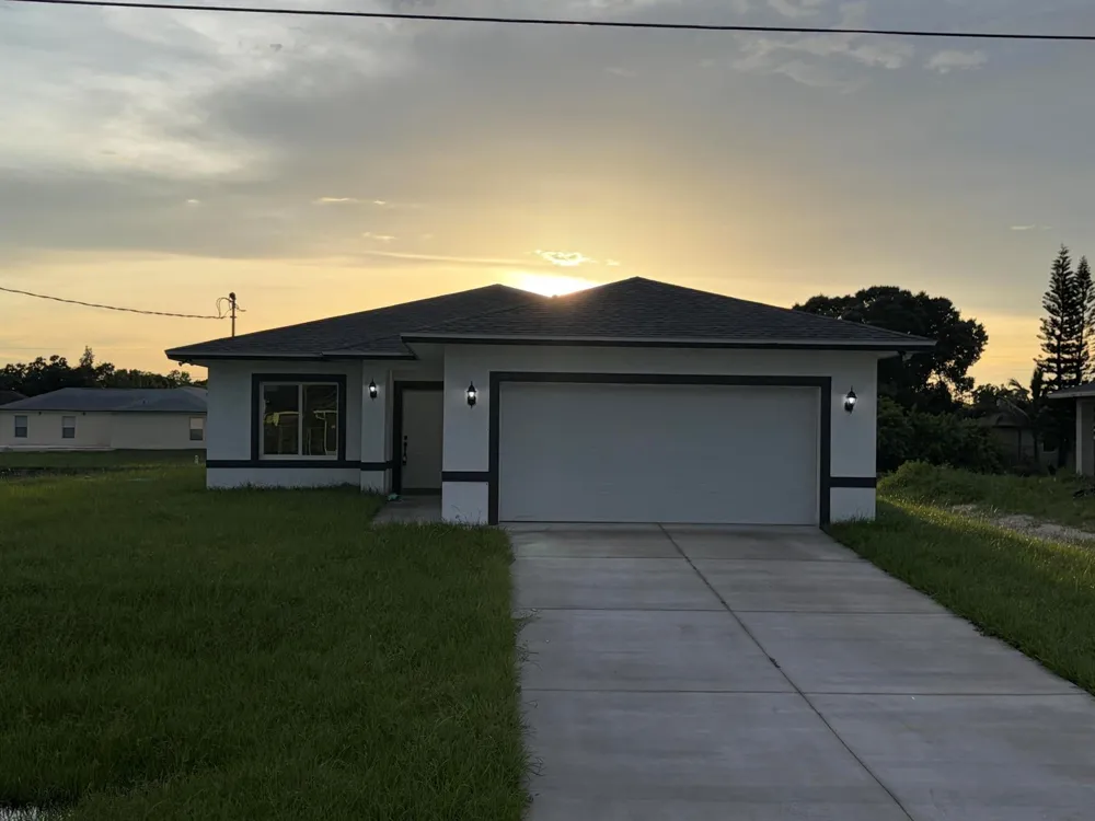 1021 CHAPLIN AVENUE Lehigh Acres, FL 33971