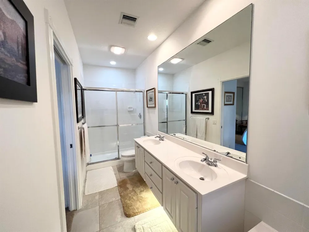 2913 E Community Drive Jupiter, FL 33458