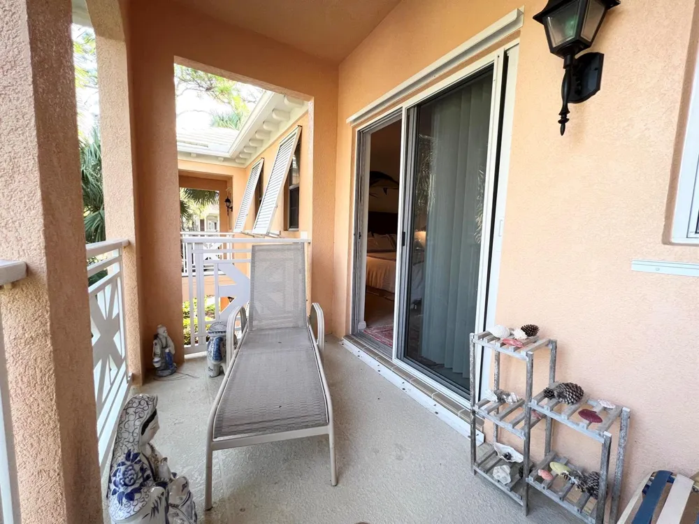 2913 E Community Drive Jupiter, FL 33458