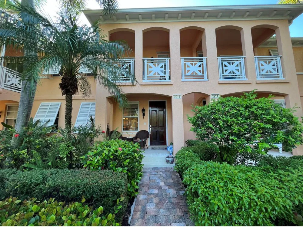 2913 E Community Drive Jupiter, FL 33458