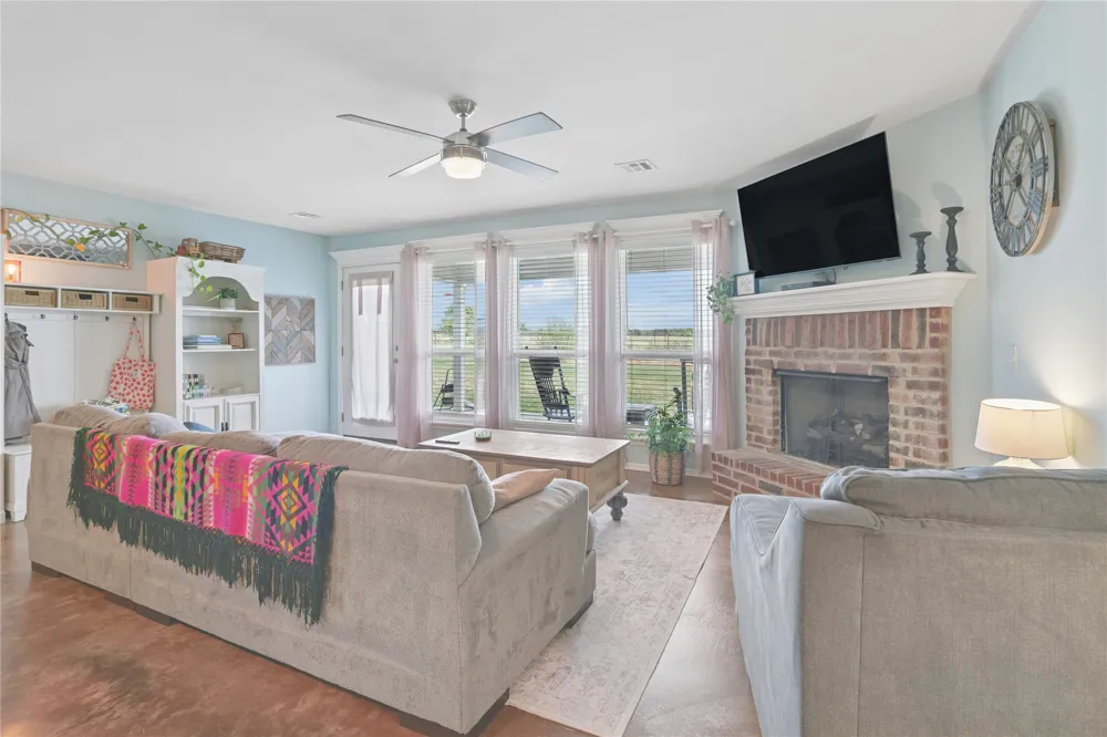 394951 W 3900 ROAD Skiatook, OK 74070