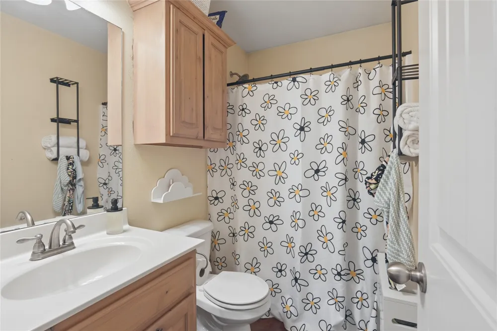 394951 W 3900 ROAD Skiatook, OK 74070