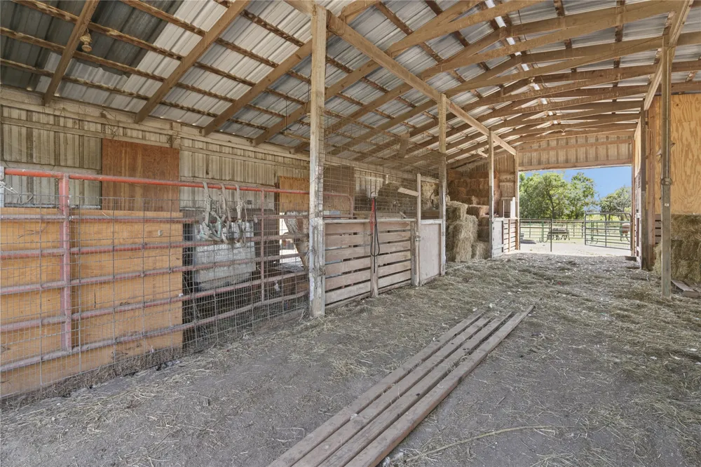 394951 W 3900 ROAD Skiatook, OK 74070
