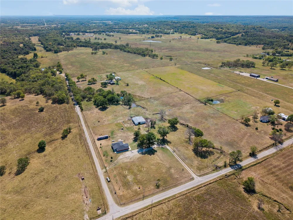 394951 W 3900 ROAD Skiatook, OK 74070