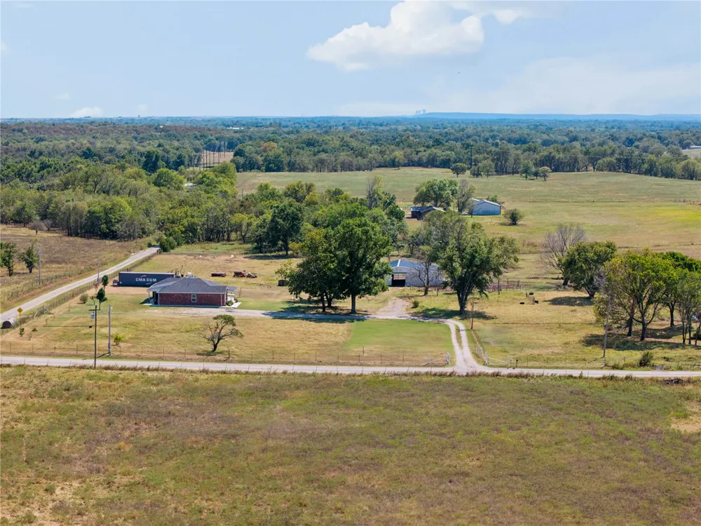 394951 W 3900 ROAD Skiatook, OK 74070