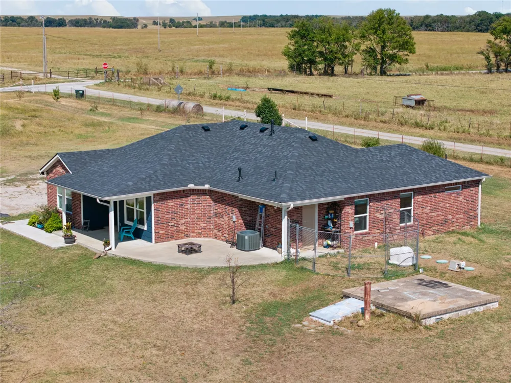 394951 W 3900 ROAD Skiatook, OK 74070